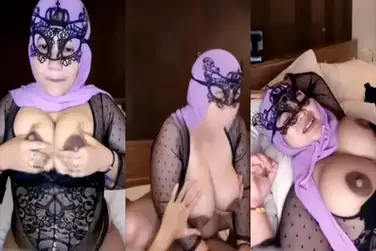 Bokep Indo Tante Hijab Montok Dientot Minta Ampun